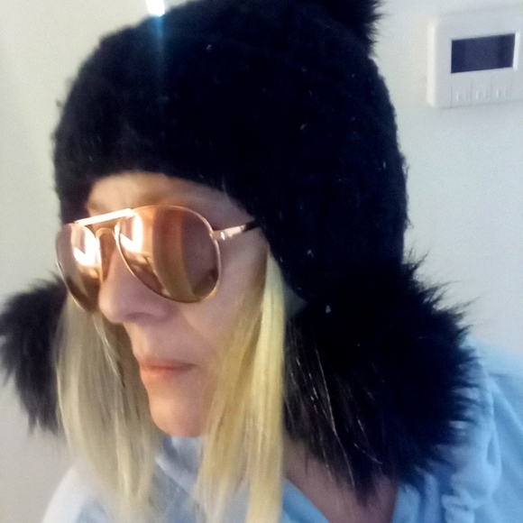 Hat - Picture 2 of 3